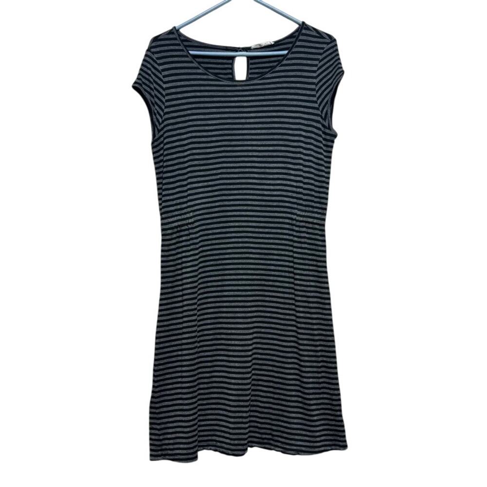 41 Hawthorn Dress M Black Gray Stripe Sleeveless Keyhole Back Stitch Fix